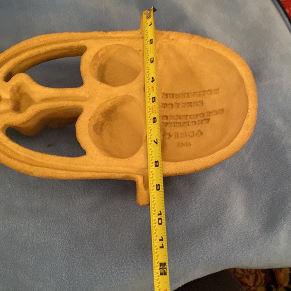 Bennington Potters “Man with Bowler Hat”. Engraved with Bennington’s info. - Picture 12 of 16